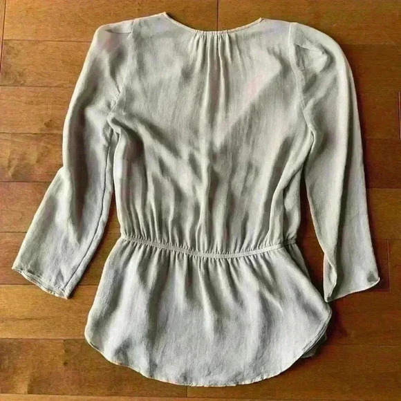 Babaton | Aritzia 100%  silk taupe blouse long sleeve top size XXS - Picture 3 of 3